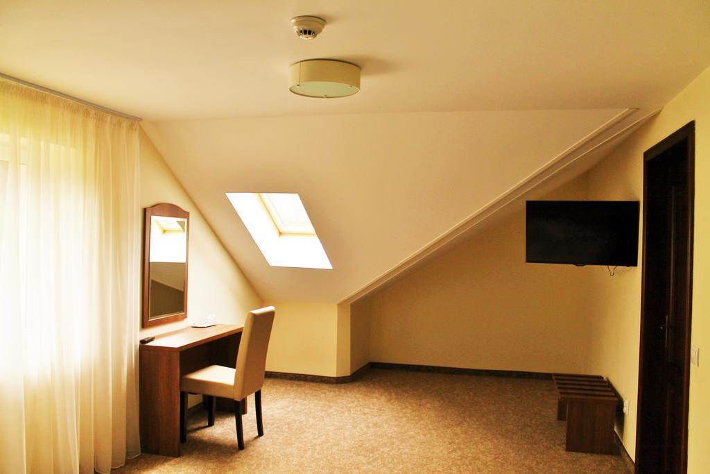 Hotel Crisalpin Пояна Брашов Екстериор снимка