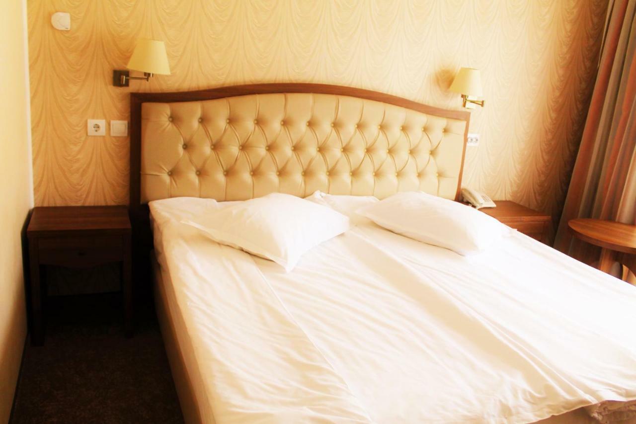 Hotel Crisalpin Пояна Брашов Екстериор снимка