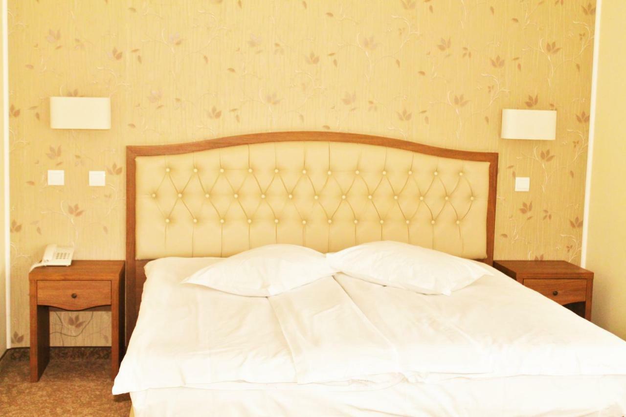 Hotel Crisalpin Пояна Брашов Екстериор снимка